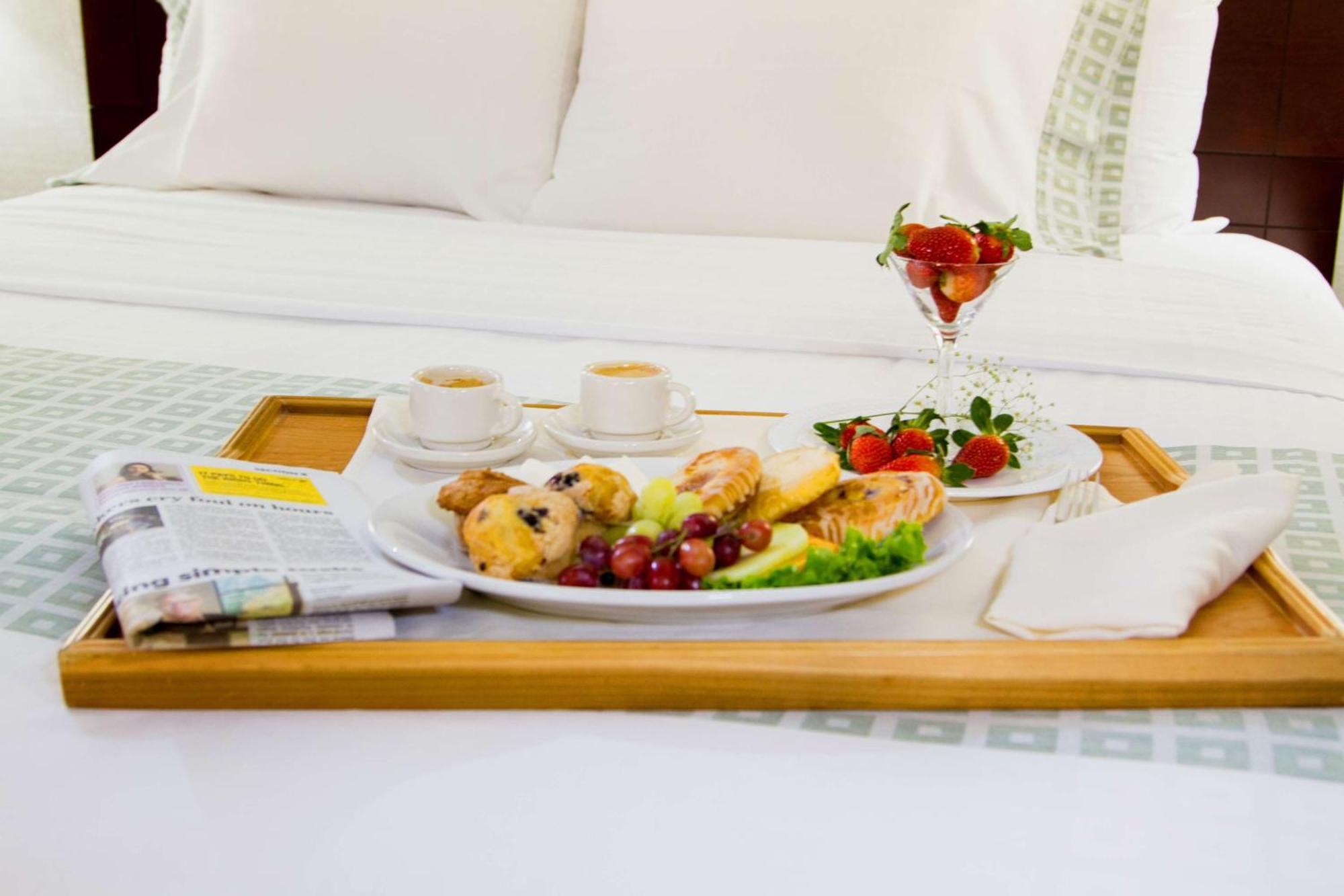 Somerset Inn Трой Екстер'єр фото