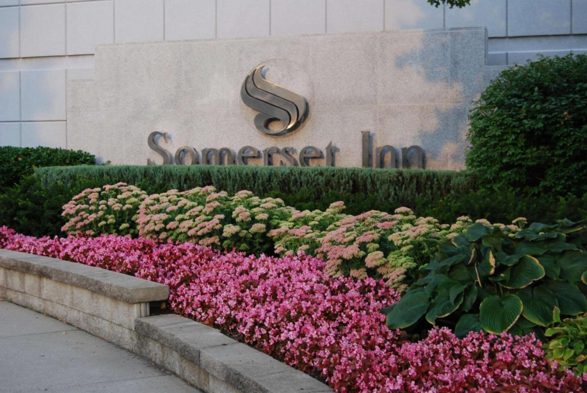 Somerset Inn Трой Екстер'єр фото
